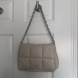 H&M Quilted Shoulder Bag with Chain Strap - Cream